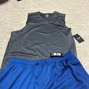Under Armour Icon mesh shorts and tech vent tank both XL